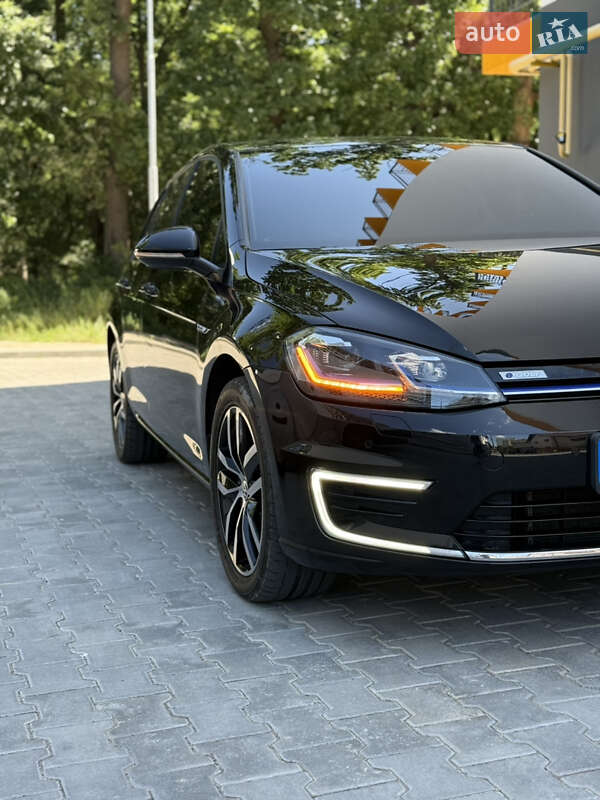 Хэтчбек Volkswagen e-Golf 2020 в Виннице