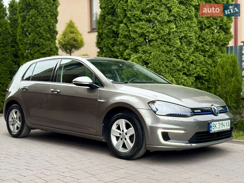 Volkswagen e-Golf 2016