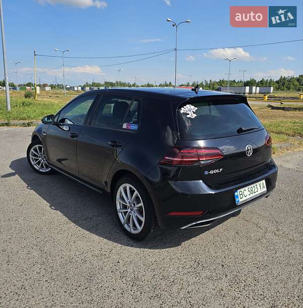 Хэтчбек Volkswagen e-Golf 2018 в Львове