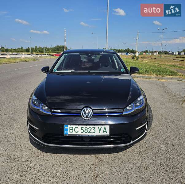Хэтчбек Volkswagen e-Golf 2018 в Львове
