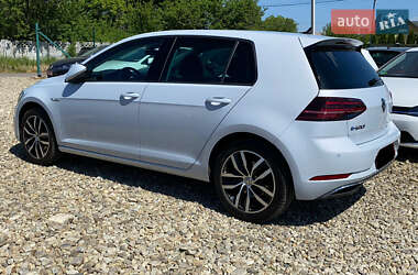 Хэтчбек Volkswagen e-Golf 2018 в 
