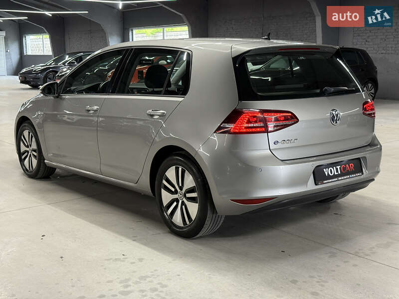 Хэтчбек Volkswagen e-Golf 2015 в Владимире