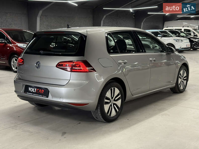 Хэтчбек Volkswagen e-Golf 2015 в Владимире