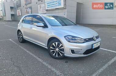 Хетчбек Volkswagen e-Golf 2019 в Києві