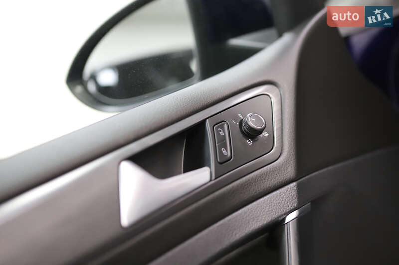Хетчбек Volkswagen e-Golf 2021 в Дрогобичі