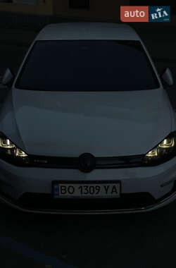 Хетчбек Volkswagen e-Golf 2014 в Івано-Франківську