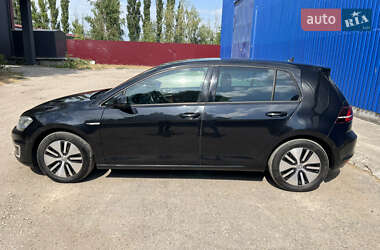 Хетчбек Volkswagen e-Golf 2014 в 
