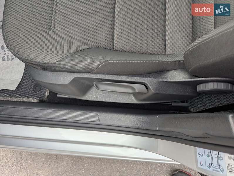 Хетчбек Volkswagen e-Golf 2020 в Вінниці