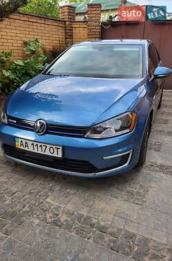 Хетчбек Volkswagen e-Golf 2015 в Києві