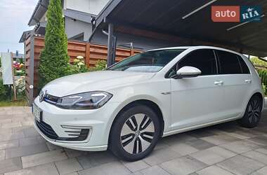 Хэтчбек Volkswagen e-Golf 2019 в Киеве