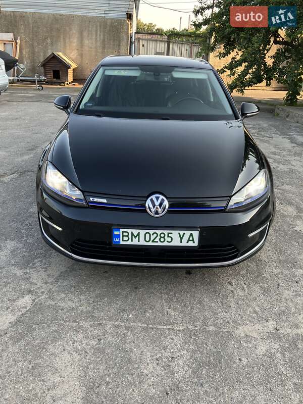 Хетчбек Volkswagen e-Golf 2014 в Сумах