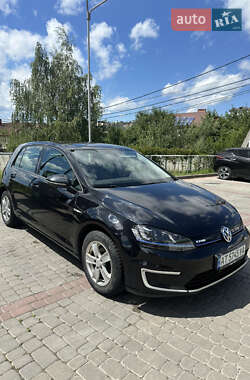 Хэтчбек Volkswagen e-Golf 2014 в 