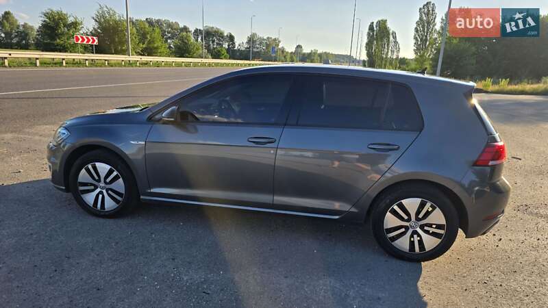 Хэтчбек Volkswagen e-Golf 2017 в Полтаве