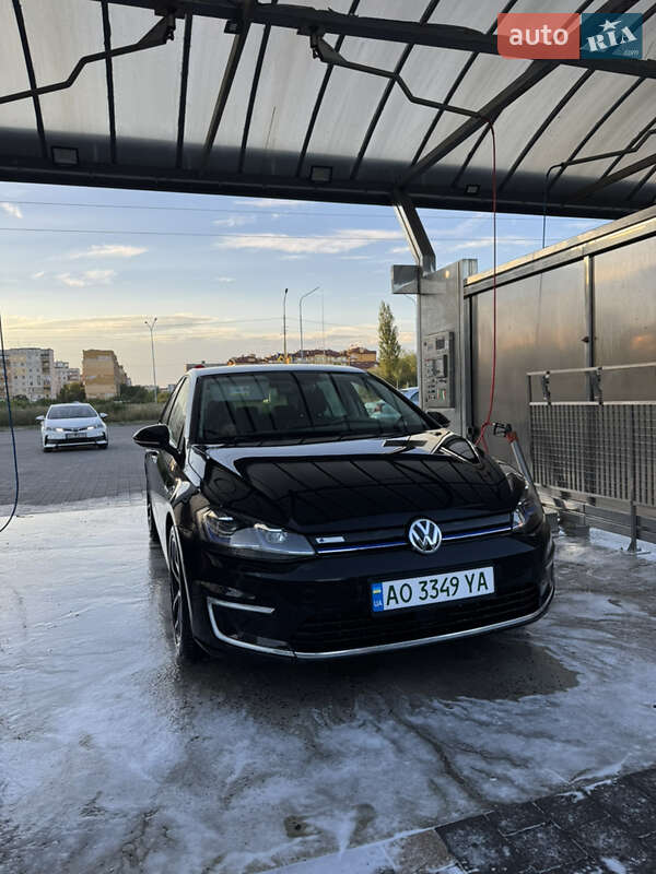 Хетчбек Volkswagen e-Golf 2018 в Ужгороді