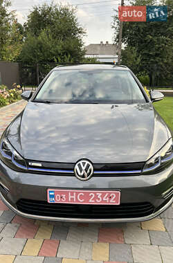 Хэтчбек Volkswagen e-Golf 2019 в Львове