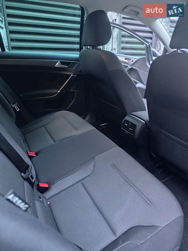 Хетчбек Volkswagen e-Golf 2020 в Львові