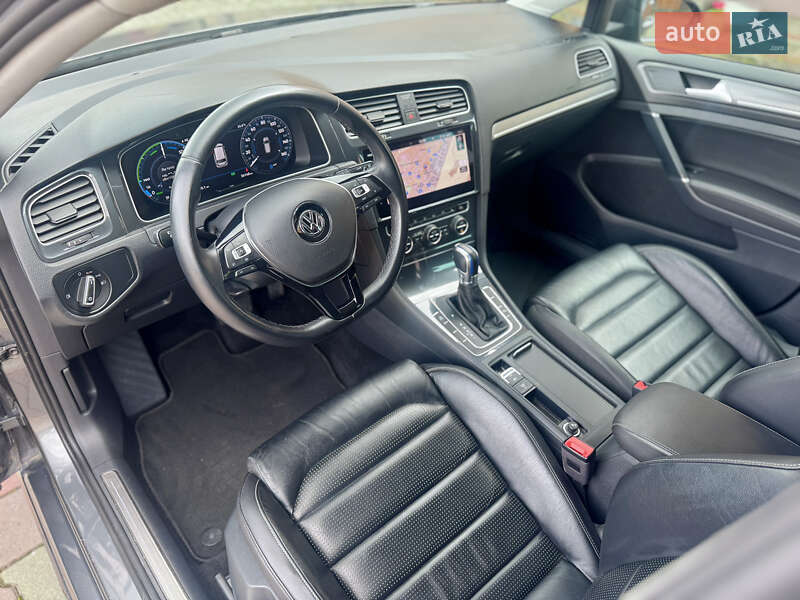 Хэтчбек Volkswagen e-Golf 2019 в Самборе