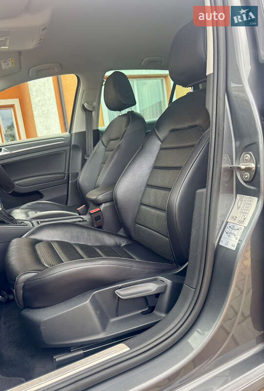 Хэтчбек Volkswagen e-Golf 2019 в Самборе