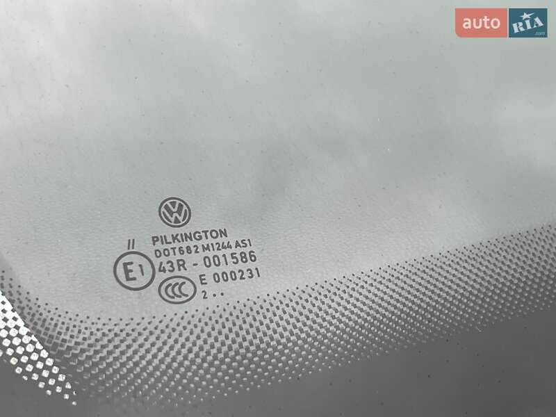 Хэтчбек Volkswagen e-Golf 2019 в Ровно