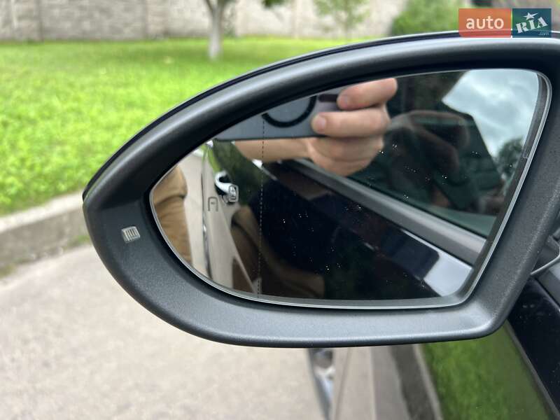 Хэтчбек Volkswagen e-Golf 2019 в Ровно