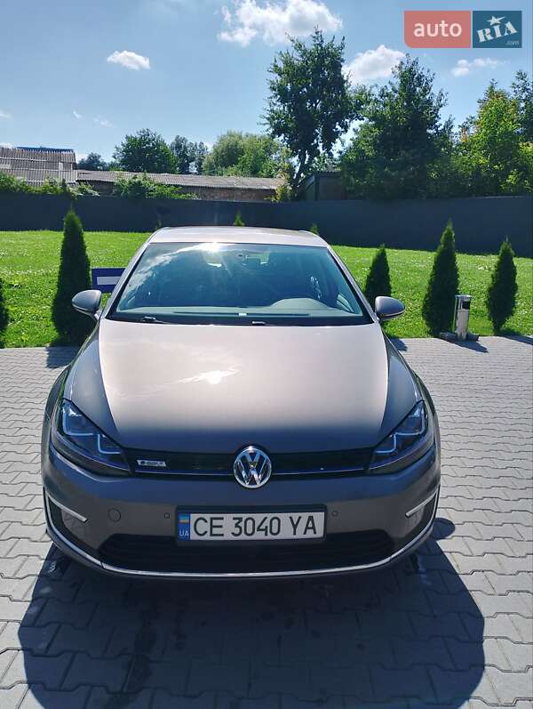 Хэтчбек Volkswagen e-Golf 2015 в Черновцах фото 5 Хэтчбек Volkswagen e-Golf 2015 в Черновцах