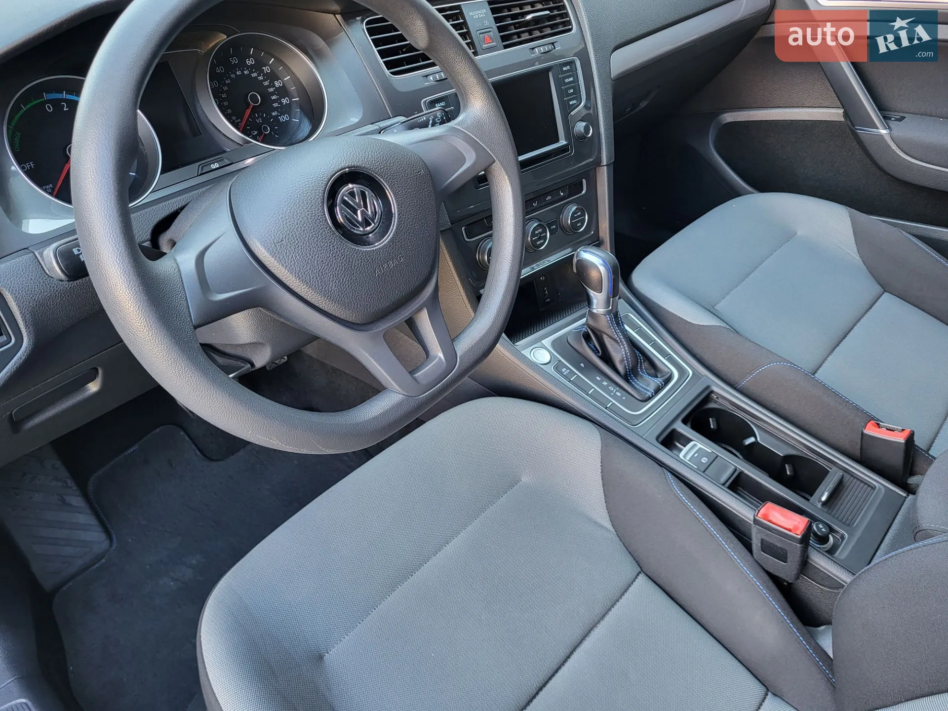 2016 Volkswagen Golf - мініатюра 24