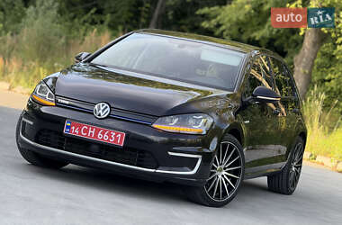 Хэтчбек Volkswagen e-Golf 2016 в Дрогобыче