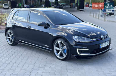 Хэтчбек Volkswagen e-Golf 2014 в Хмельницком