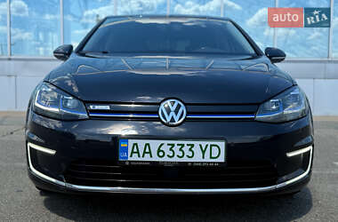 Хэтчбек Volkswagen e-Golf 2017 в Киеве