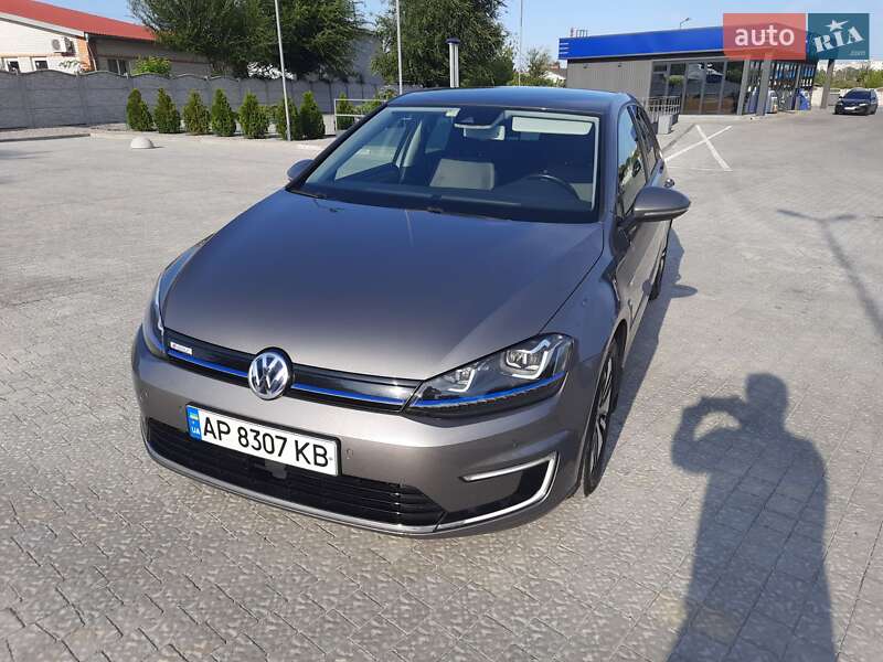 Volkswagen e-Golf 2015 Volkswagen e-Golf 2015