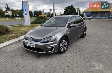 Хэтчбек Volkswagen e-Golf 2015 в Луцке