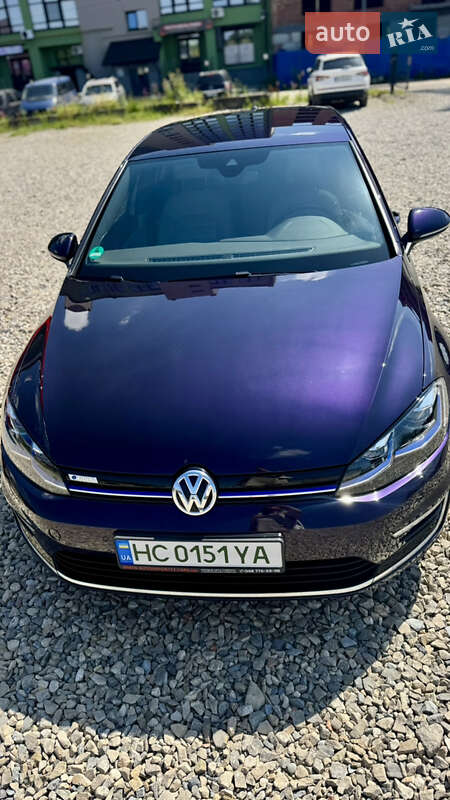 Хэтчбек Volkswagen e-Golf 2019 в Калуше