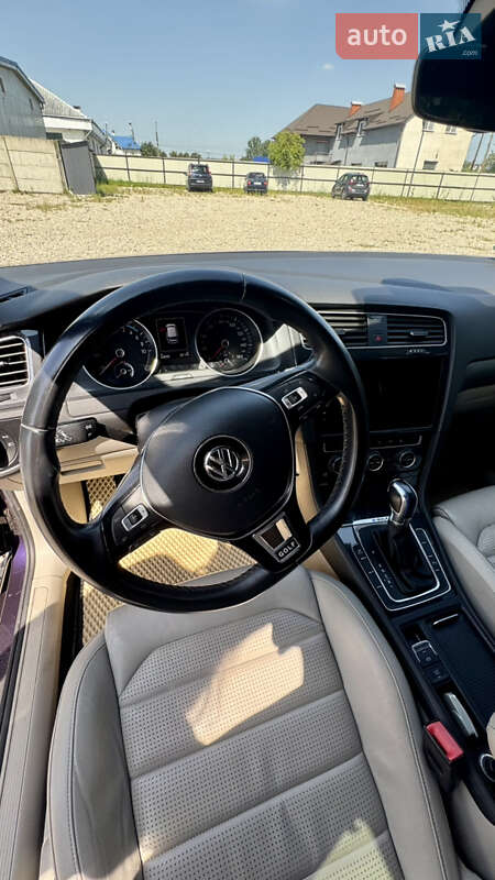 Хэтчбек Volkswagen e-Golf 2019 в Калуше