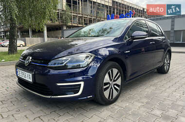 Хетчбек Volkswagen e-Golf 2020 в Чернівцях