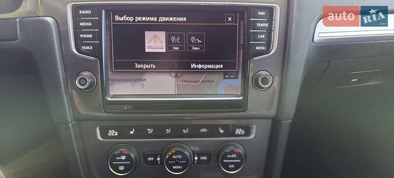 Хетчбек Volkswagen e-Golf 2014 в Житомирі