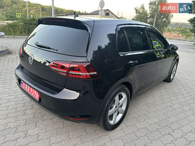 Хэтчбек Volkswagen e-Golf 2015 в Могилев-Подольске фото 10 Хэтчбек Volkswagen e-Golf 2015 в Могилев-Подольске