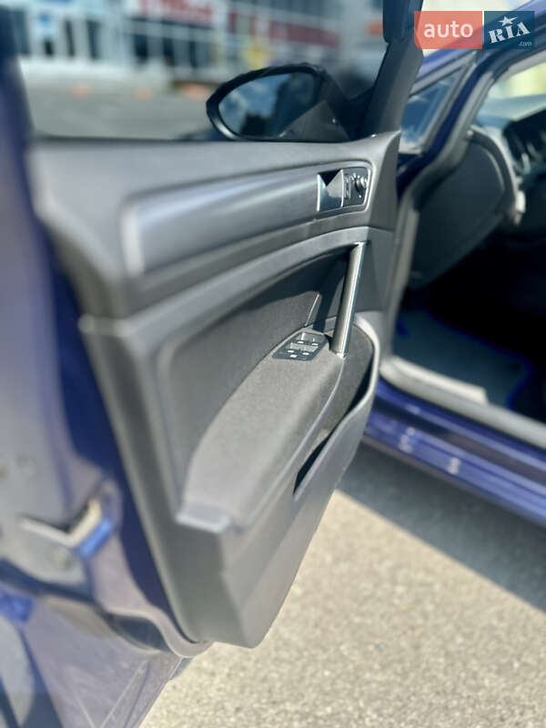 Хетчбек Volkswagen e-Golf 2019 в Харкові