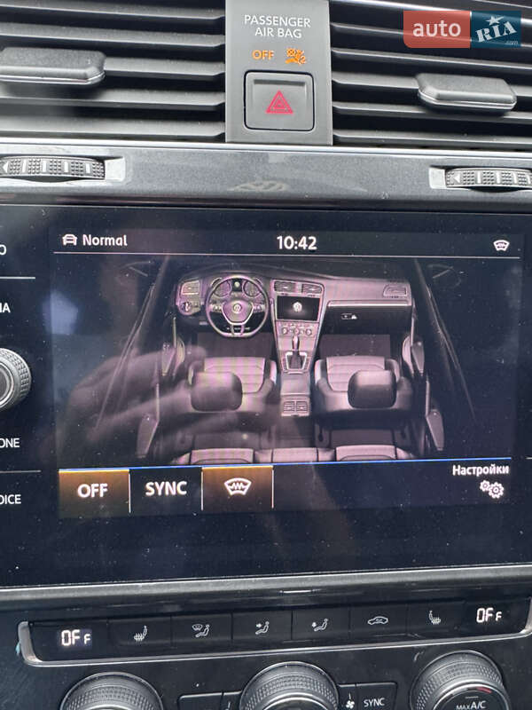 Хетчбек Volkswagen e-Golf 2019 в Харкові