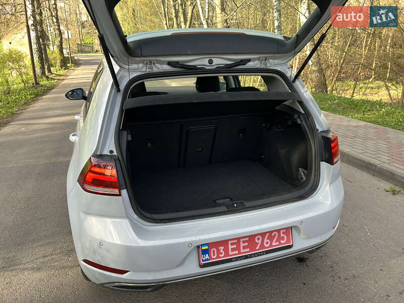 Хэтчбек Volkswagen e-Golf 2018 в Луцке