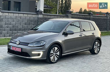 Хетчбек Volkswagen e-Golf 2015 в Рівному