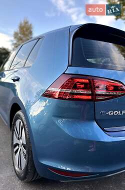 Хэтчбек Volkswagen e-Golf 2014 в Житомире