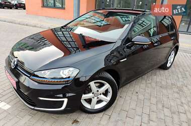 Хетчбек Volkswagen e-Golf 2015 в Львові