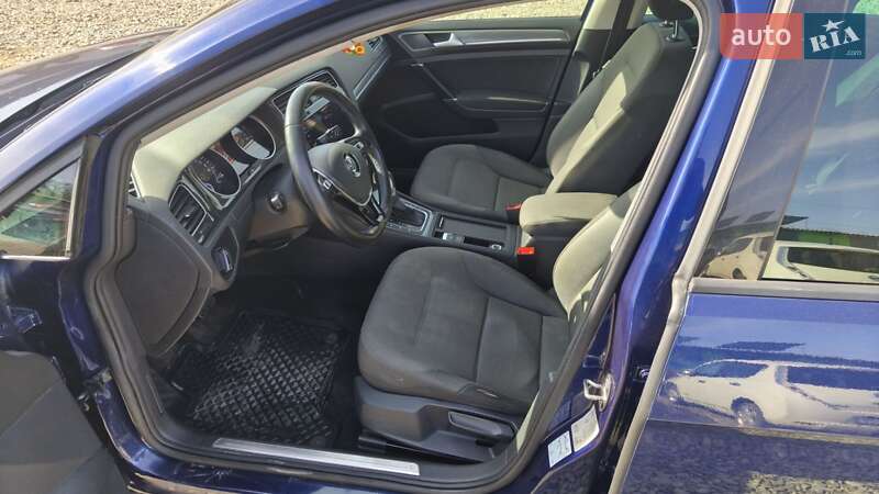 Хетчбек Volkswagen e-Golf 2017 в Кам'янець-Подільському фото 9 Хетчбек Volkswagen e-Golf 2017 в Кам'янець-Подільському