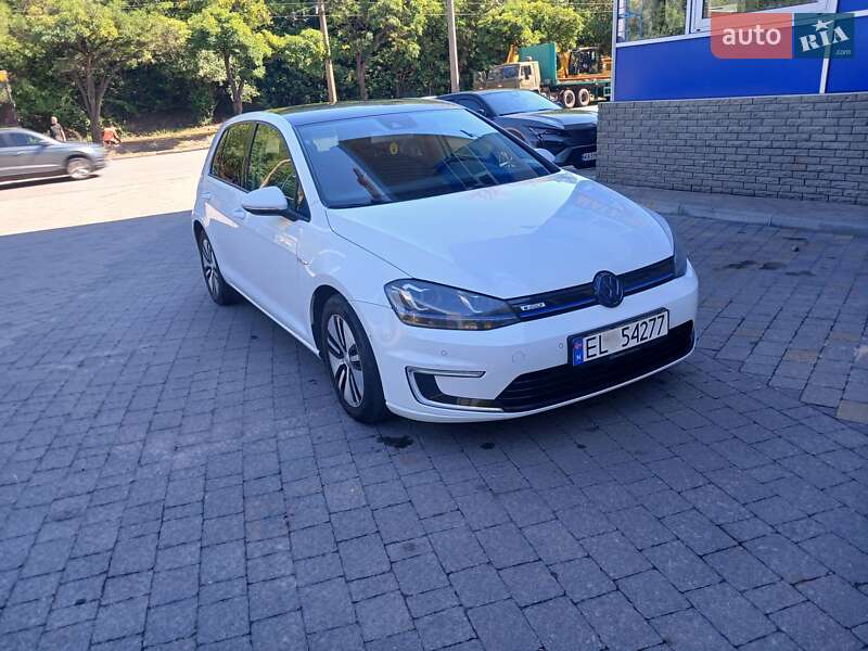 Volkswagen e-Golf 2014