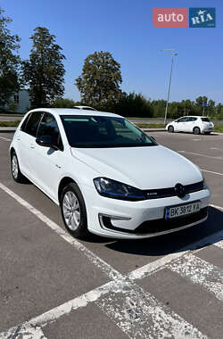 Хетчбек Volkswagen e-Golf 2015 в Рівному