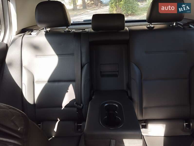 Хэтчбек Volkswagen e-Golf 2015 в Запорожье фото 5 Хэтчбек Volkswagen e-Golf 2015 в Запорожье