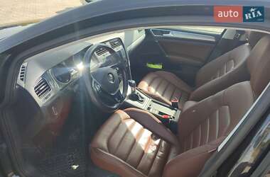 Хетчбек Volkswagen e-Golf 2015 в Радехові