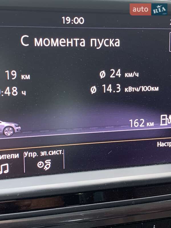 Хетчбек Volkswagen e-Golf 2014 в Івано-Франківську