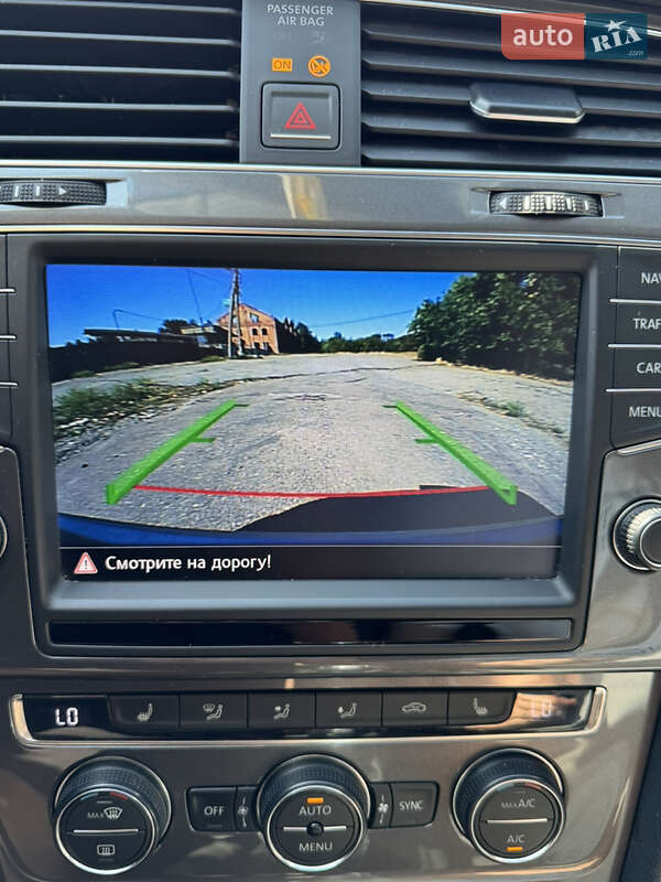 Хетчбек Volkswagen e-Golf 2015 в Кропивницькому