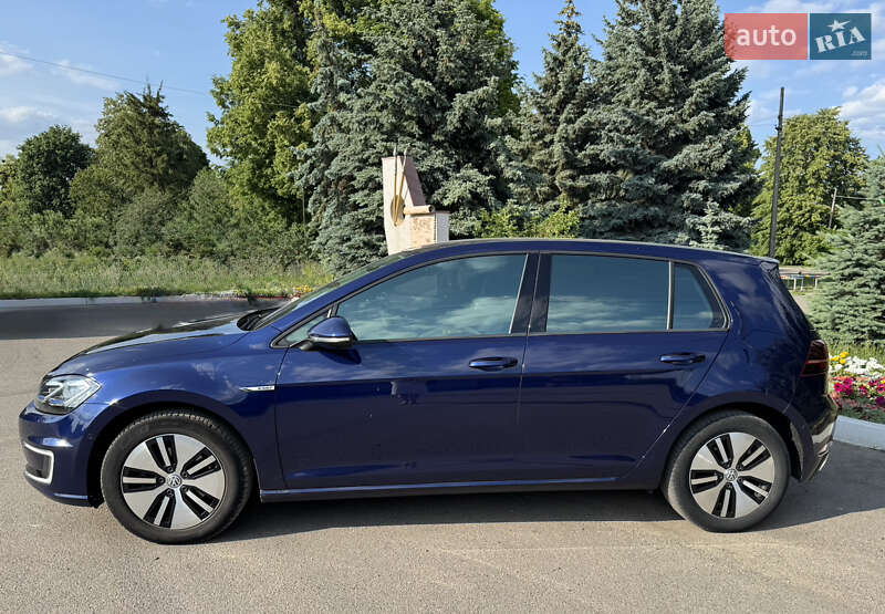 Хэтчбек Volkswagen e-Golf 2018 в Чугуеве